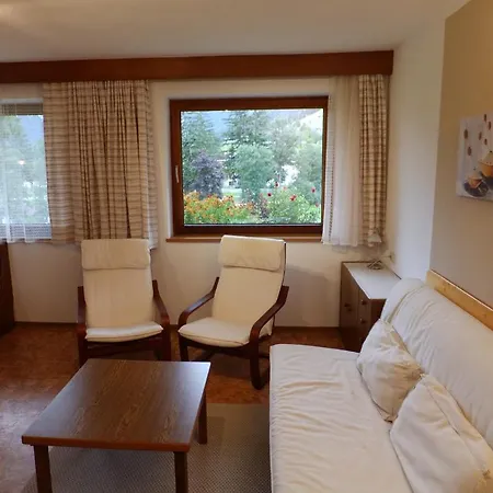 Haus Sonnenwinkel Apartment Lermoos